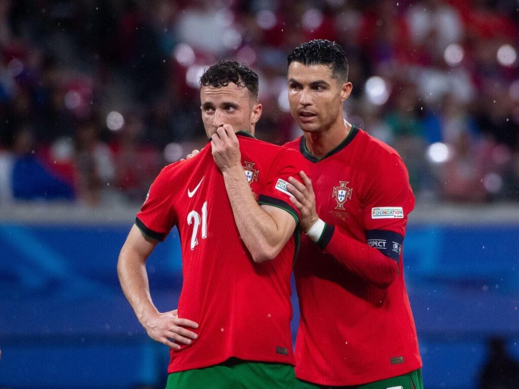 Cristiano Ronaldo Leads Tributes After Portugal Striker Diogo Jota Dies in Car Crash Cristiano Ronaldo Leads Tributes After Portugal Striker Diogo Jota Dies in Car Crash