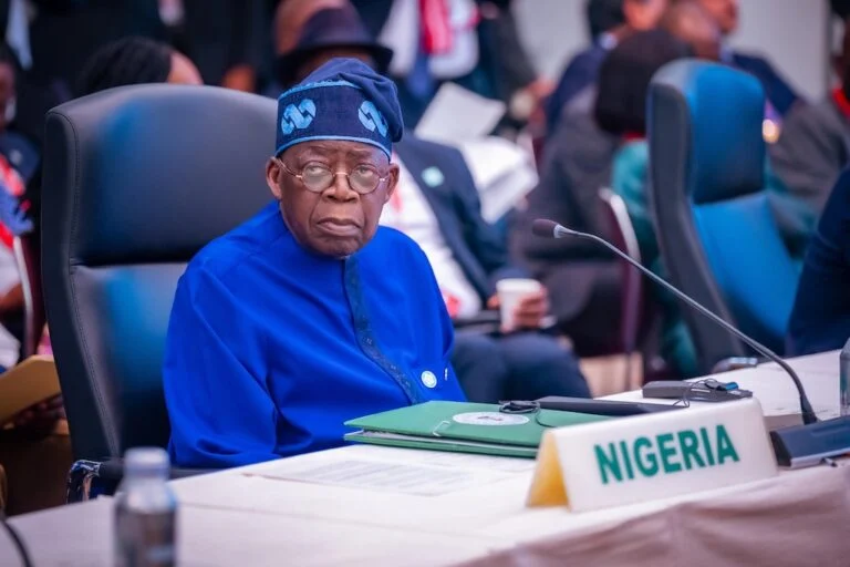 Tinubu Suspends FAAN Cashless Airport Payment Policy