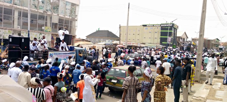 Ilorin Sees Smooth, Peaceful Crowd During Palm Sunday Procession Ilorin Sees Smooth, Peaceful Crowd During Palm Sunday Procession
